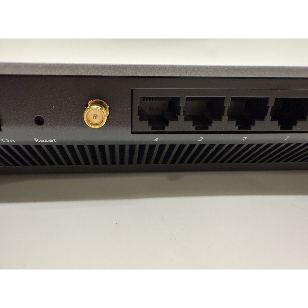 Netgear Nighthawk X4 R7500 2330 Mbps 4-Port Gb Wireless N Router Fast Games Test - Picture 9 of 16